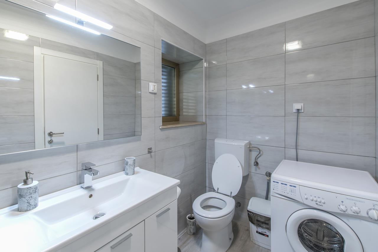 Apartmenst Saban 1709 Murine Exterior photo